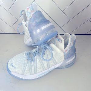 Lebron sneakers